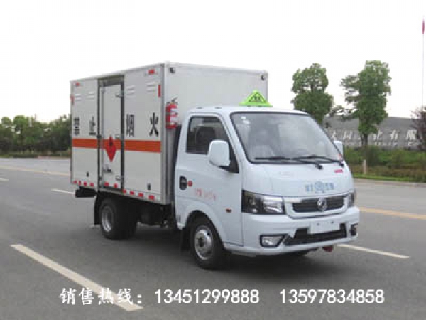 東風(fēng)途逸易燃?xì)怏w廂式運(yùn)輸車(汽油國六)